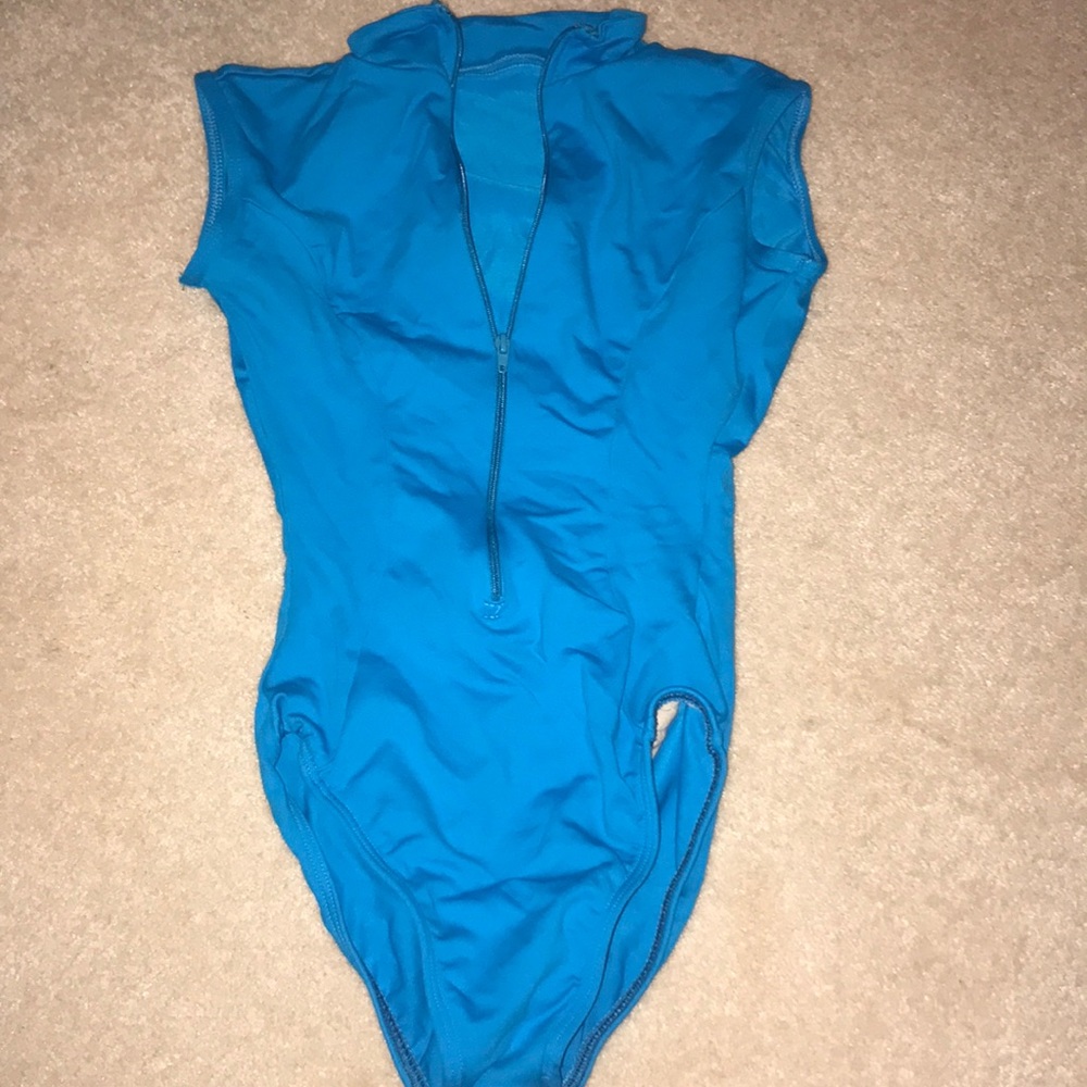 BLUE LEOTARD!!